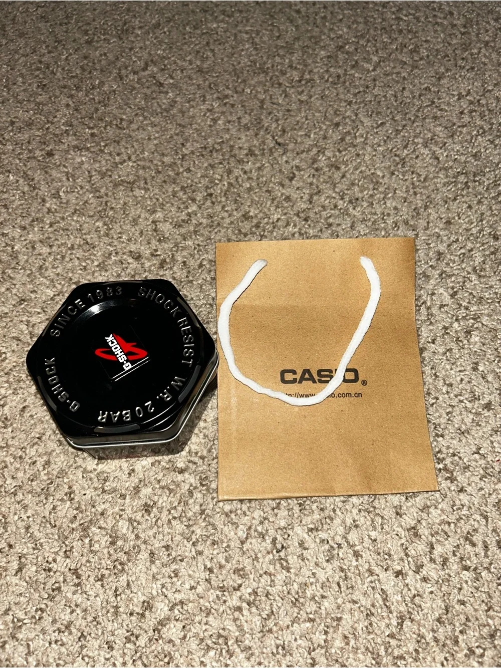 Casio G-Shock Set with Black Tin and White Dial